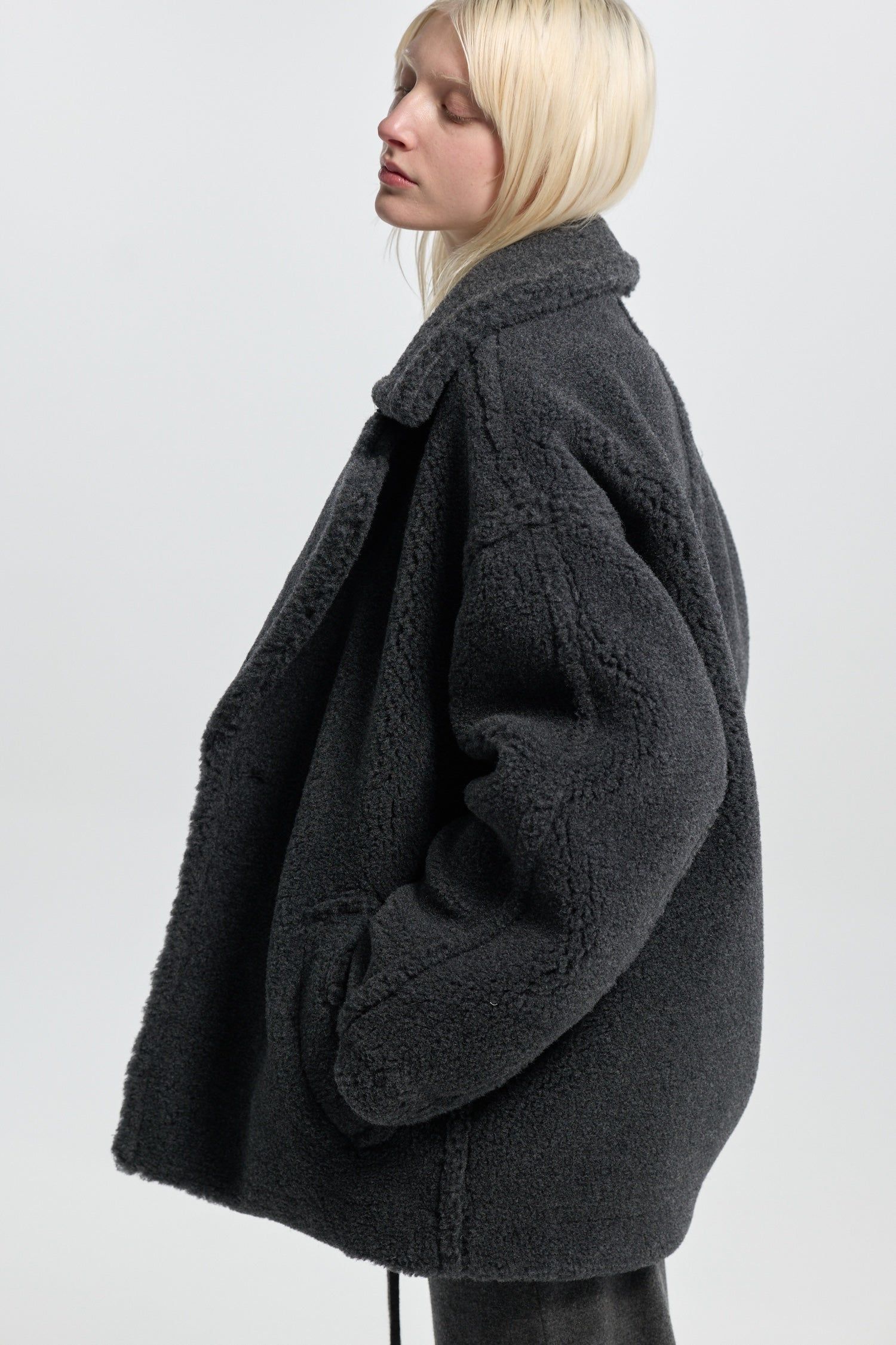 コクーン ミドル ボアコート (チャコールグレー) COCOON MID BOA COAT (Cgray) / 26AW