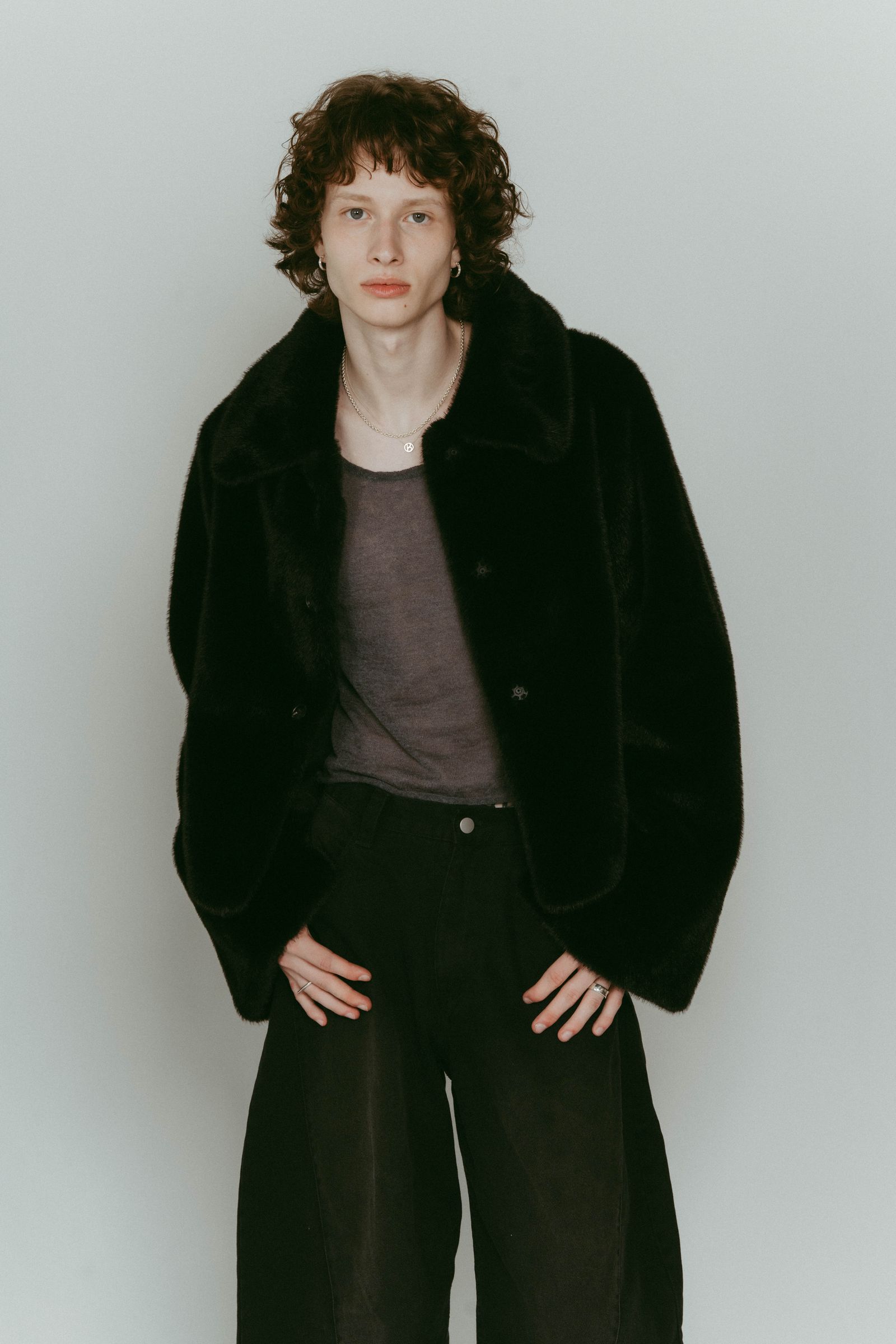 point collar fur coat / ポイントカラー ファーコートジャケット (ブラック) / 25AW