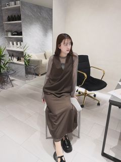 Cutoff Vneck Onepiece / カットオフ Vネックワンピース (ブラウン)