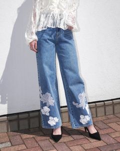 レース ストレートデニムパンツ (ライトブルー) lace embellished hem straight denim PT (Lblue) /  26SS