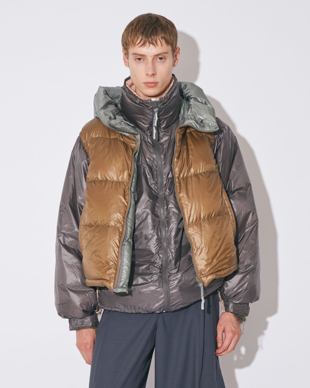 NANGA multilayering down vest blouson / ナンガ コラボレーション ダウンジャケット (チャコール) / メンズ / レディース