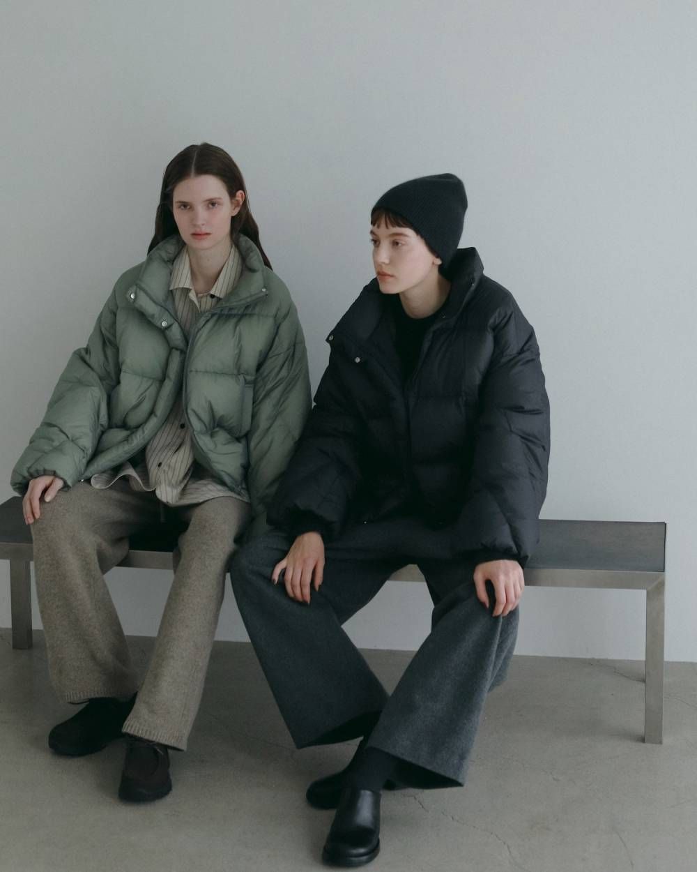 スタンドカラーダウンジャケット (チャコールグレー) Standcollar Down Jacket (Charcoal gray) / 26AW 【6月29日まで期間限定予約】
