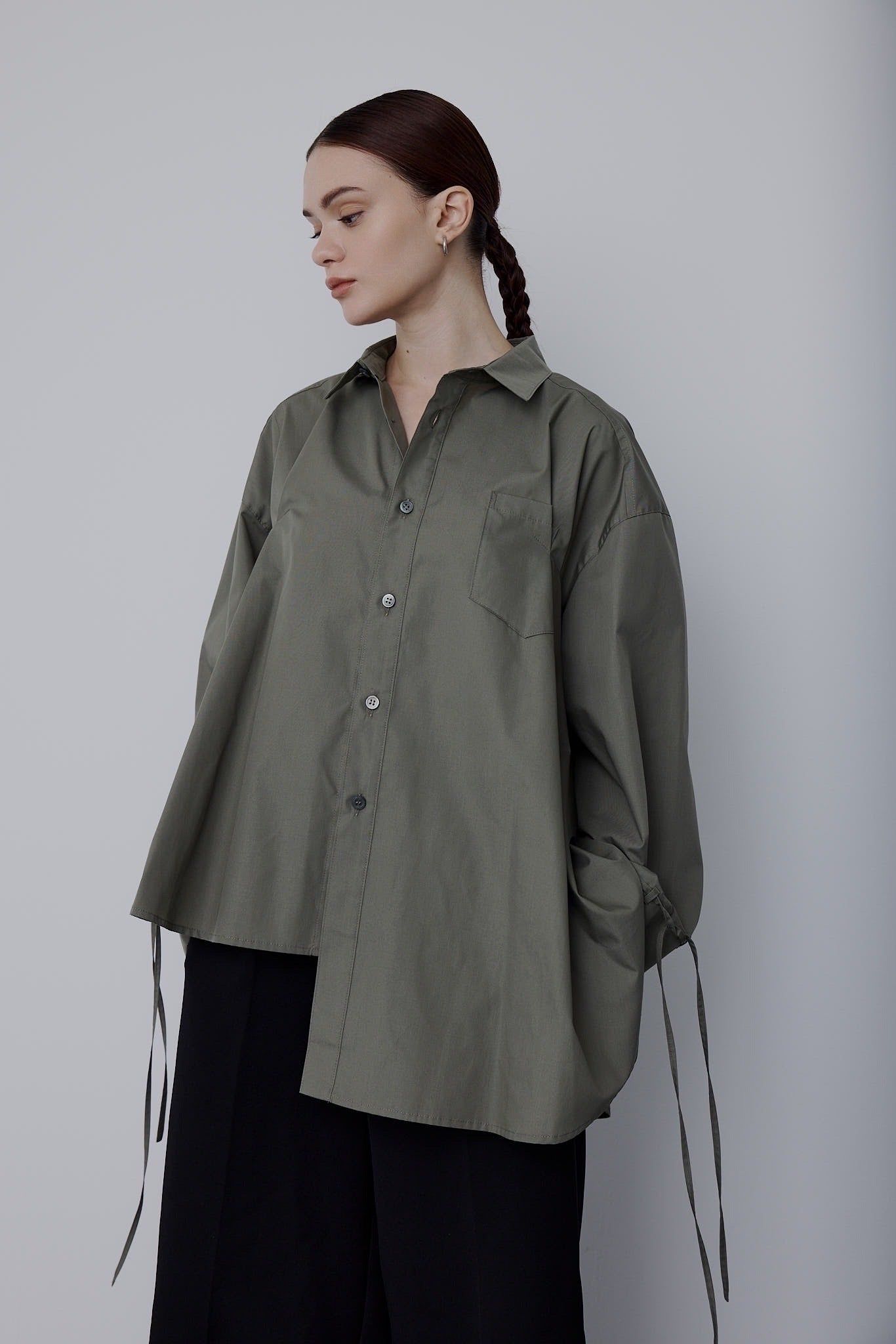 Chest tuck tunic / チェストタック チュニック (カーキ)