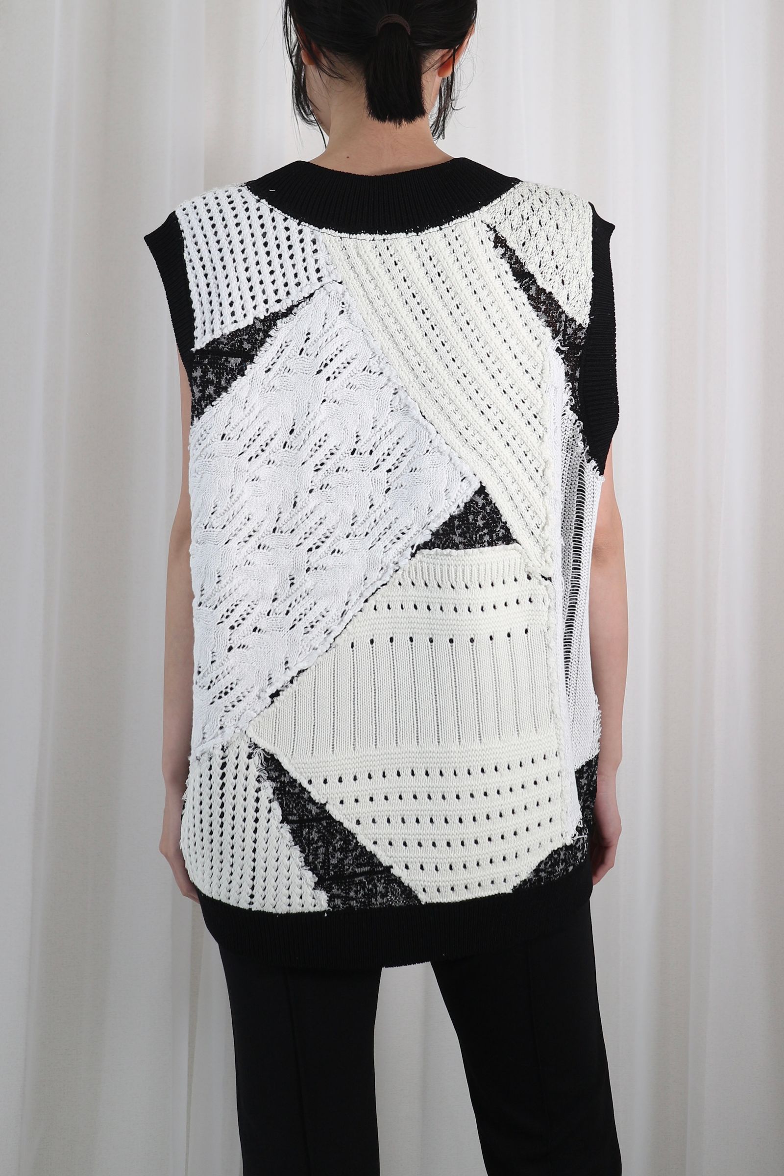 NOUNLESS (ナウンレス) - Patchwork V NECK KNIT VEST / パッチワークVネックニットベスト (MILK) - 1