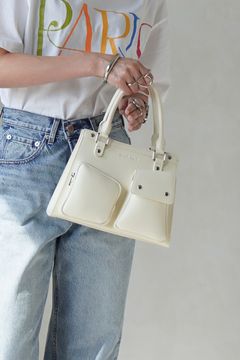 マルチポケットハンドバッグ (ホワイト) multi pocket hand bag