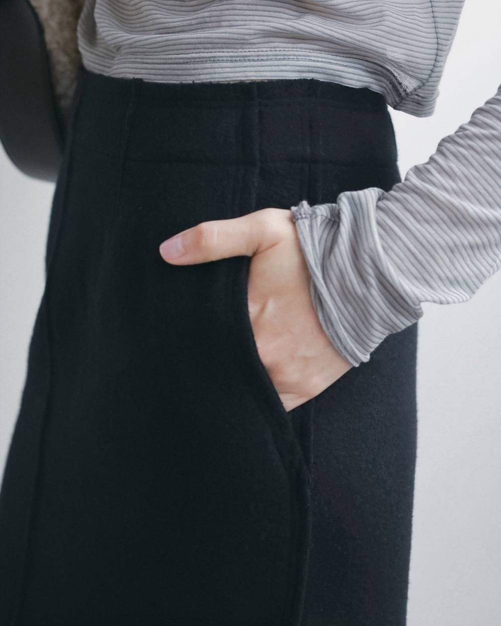 ウールカットオフスカート (ネイビー) Wool Cutoff Skirt (Navy) / 26AW 【6月29日まで期間限定予約】