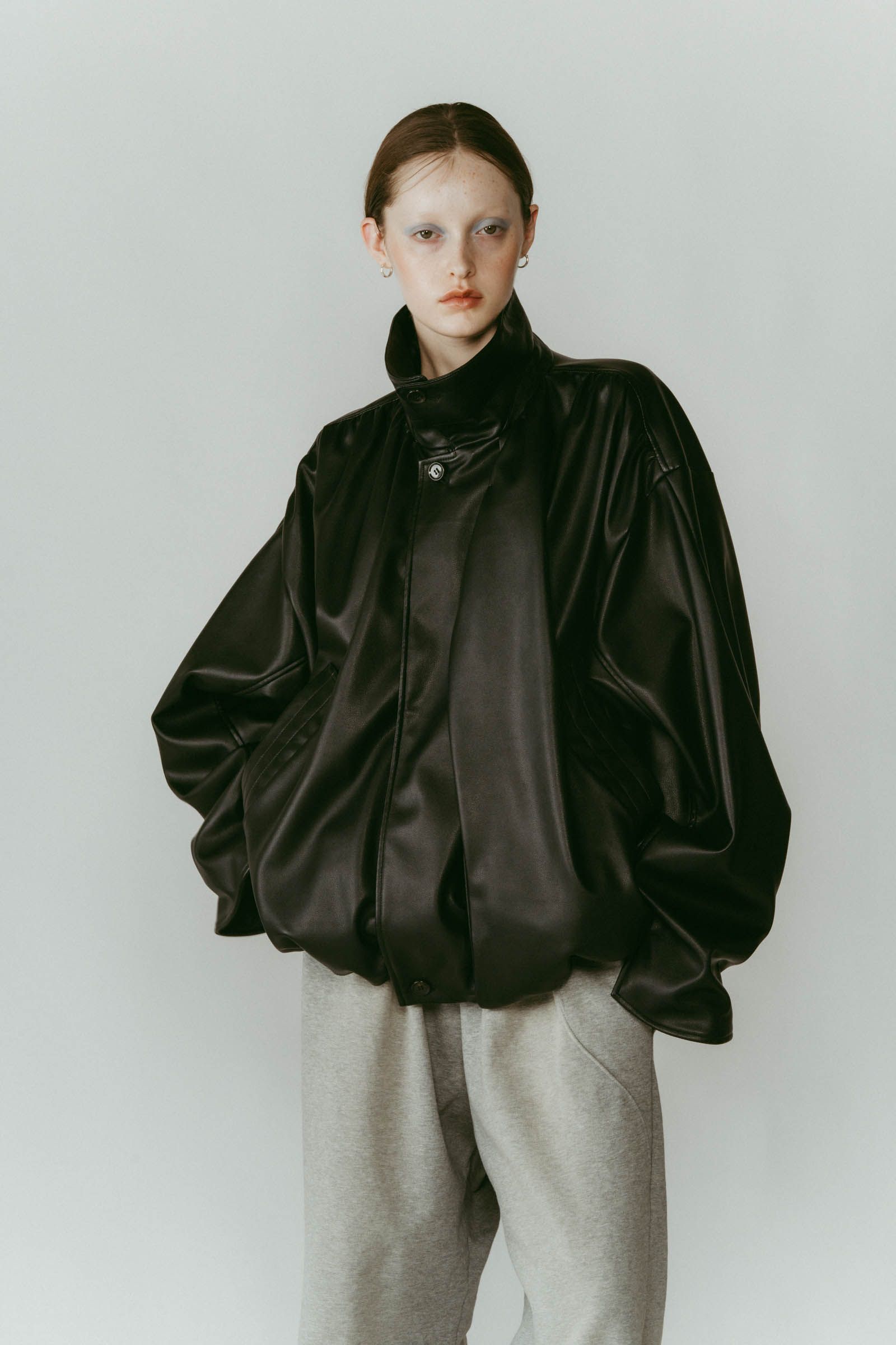 voluminous leather jacket(unisex) / ボリュームレザージャケットブルゾン (ブラック) / 25AW