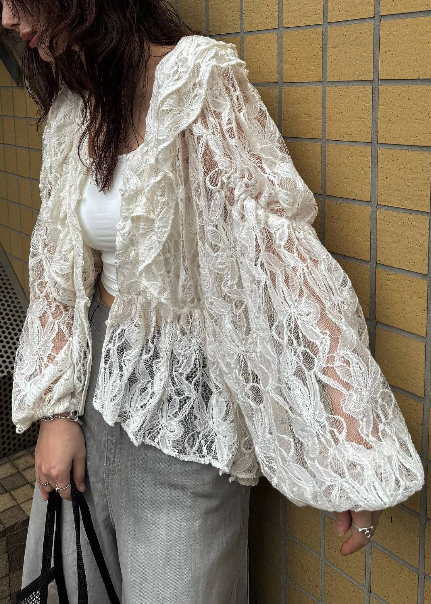 ボリュームスリーブ レースブラウス (ナチュラル) tiered frill neck volume sleeve lace BL (Natural) /  26SS