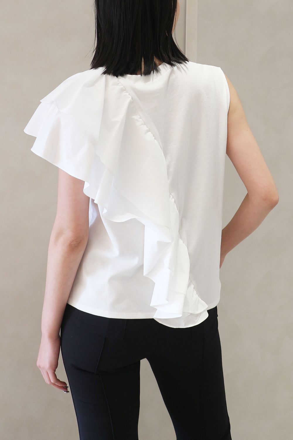 UNBALANCE RUFFLE TANK TOP / アンバランス ラッフル タンクトップ (ミルク)