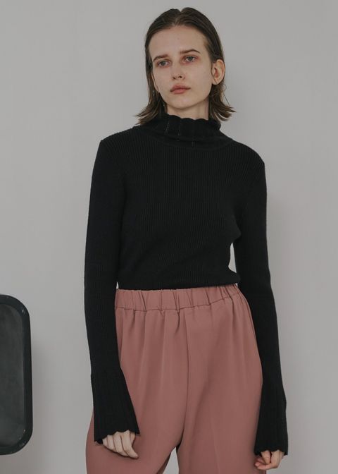 scallop high neck flare sleeve knit / ハイネックフレアスリーブニット (ブラック) / 25AW /