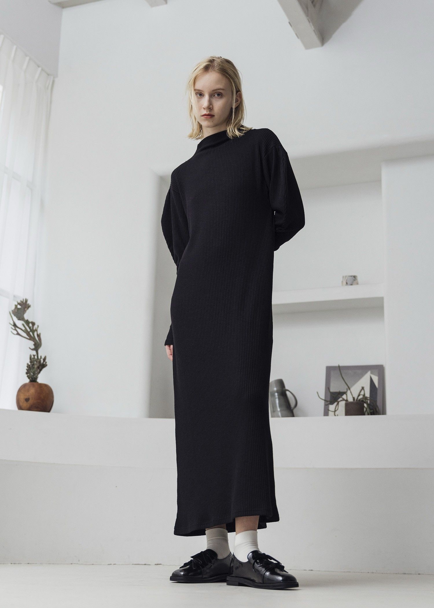 volume sleeve high neck rib OP / ハイネックリブワンピース (ブラック) / 25AW /