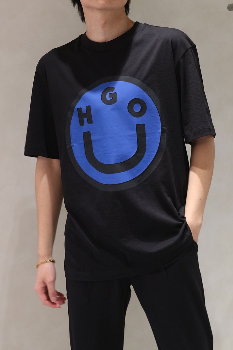 176cm 着用:M (店内照明)