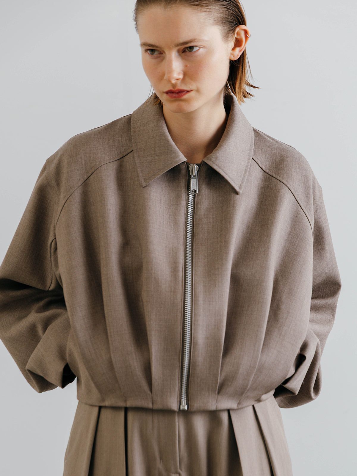 ICHIGUN TUCK JACKET / イチグン タックジャケット (Beige) / 26SS