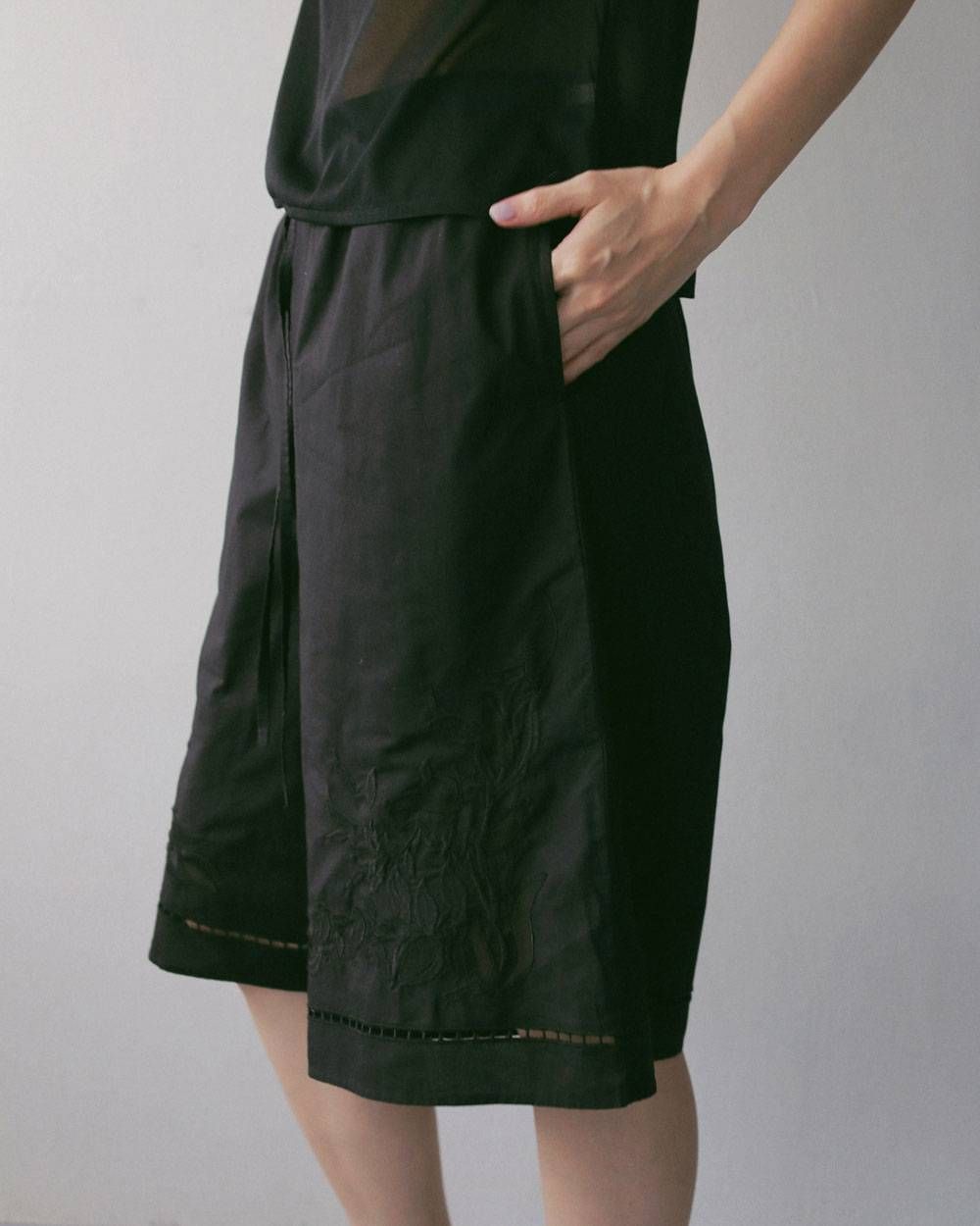 エンブロイダリー ハーフパンツ (ブラック) Embroidery Half Pants (Black) / 27SS