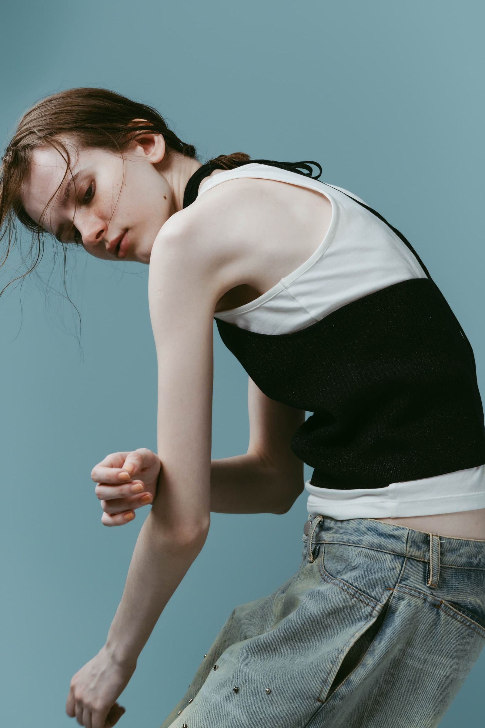 ニット ホルタービスチェ (ネイビー) knit halter bustier (Navy) /  26SS