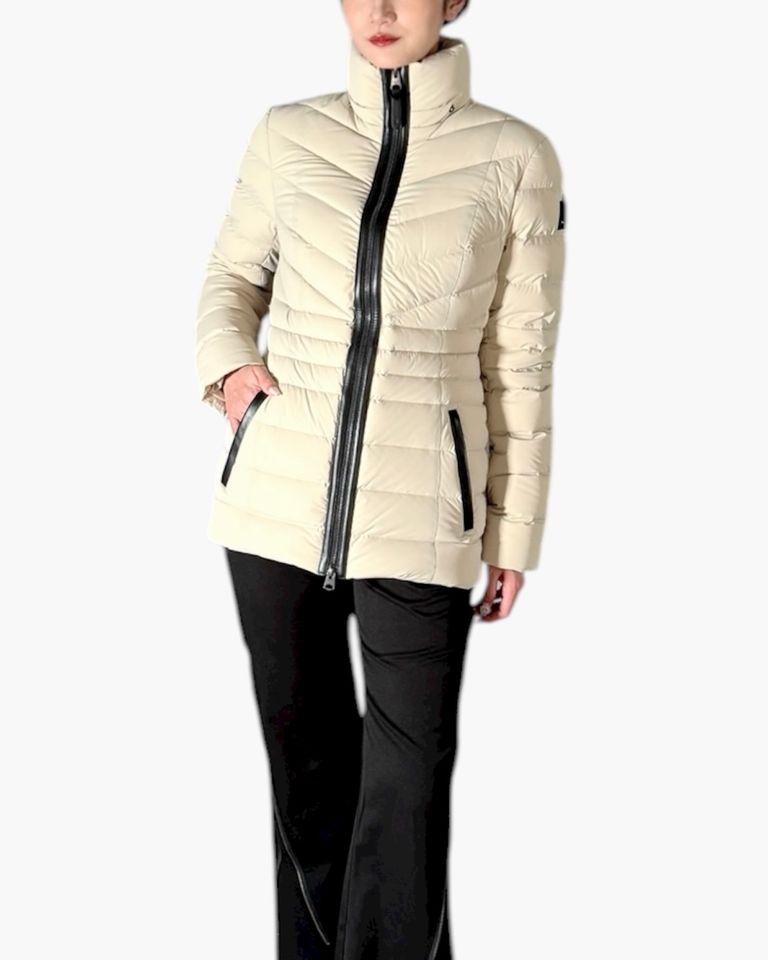 164cm 着用サイズ:S