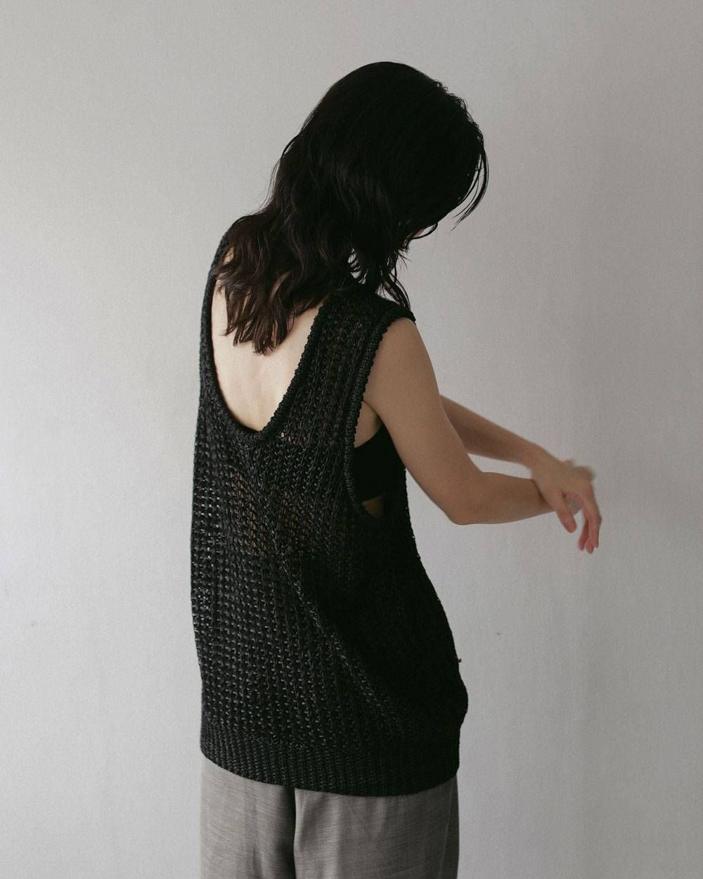 ペーパーヤーン ニットベスト (ブラック) Paperyarn Knit Vest (Black) / 27SS