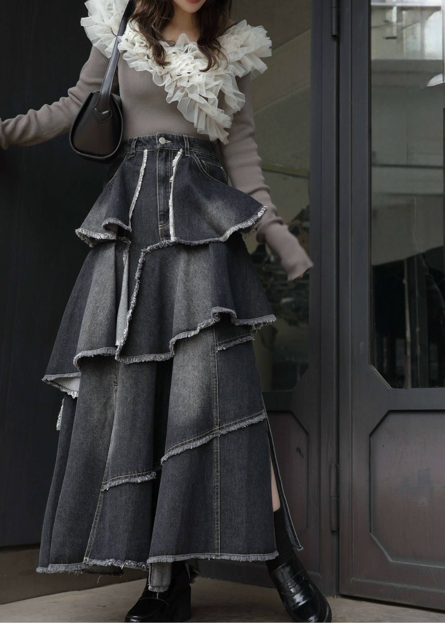 ランダム ティアードフリル デニムスカート (ブラック) random tiered frill denim SK (Black) /  26SS