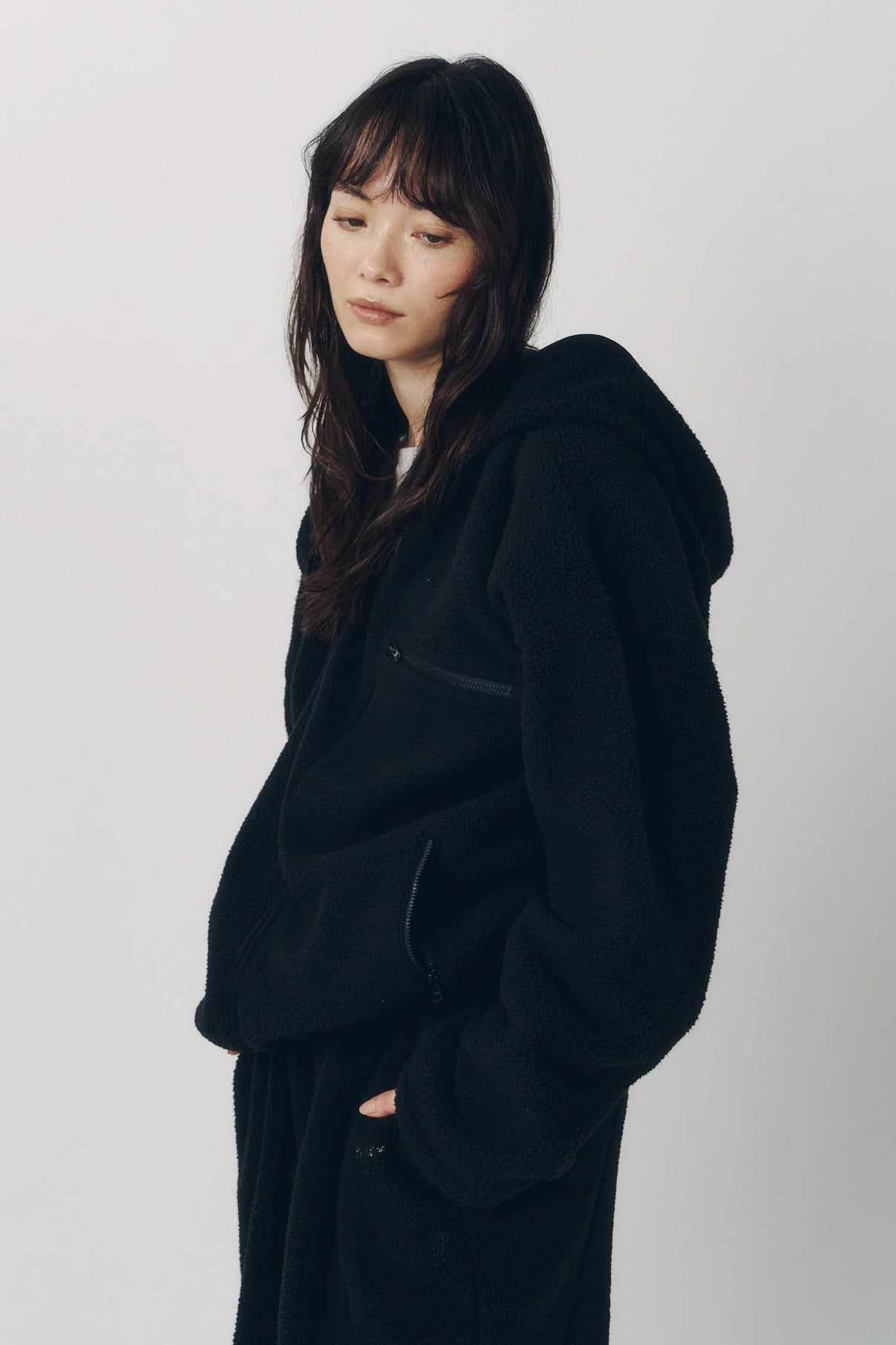 カーブジップ ボアフーディ (ブラック) curved zip boa hoodie(unisex) (Black) / 26AW