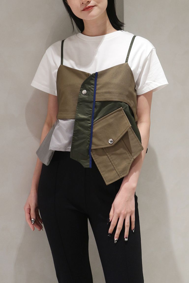 163cm 着用:38 (店内照明)