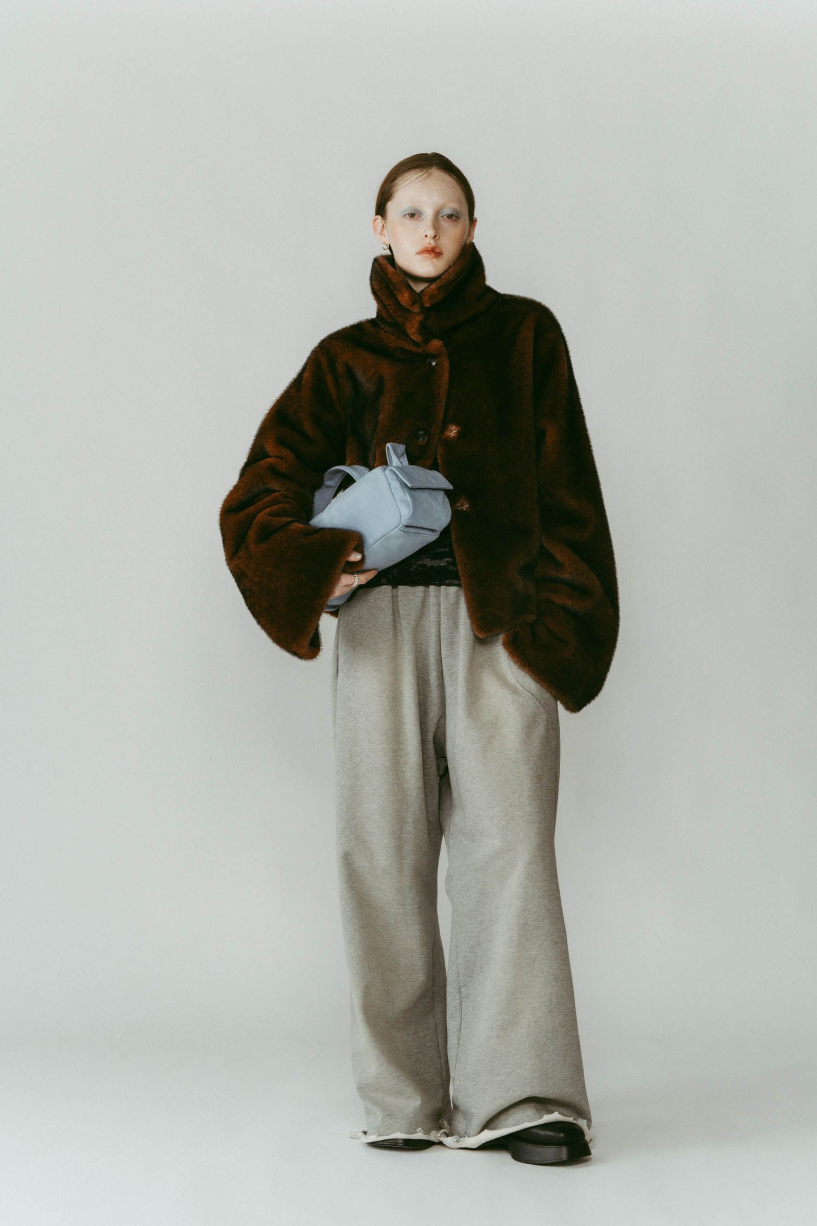 point collar fur coat / ポイントカラー ファーコートジャケット (ブラウン) / 25AW