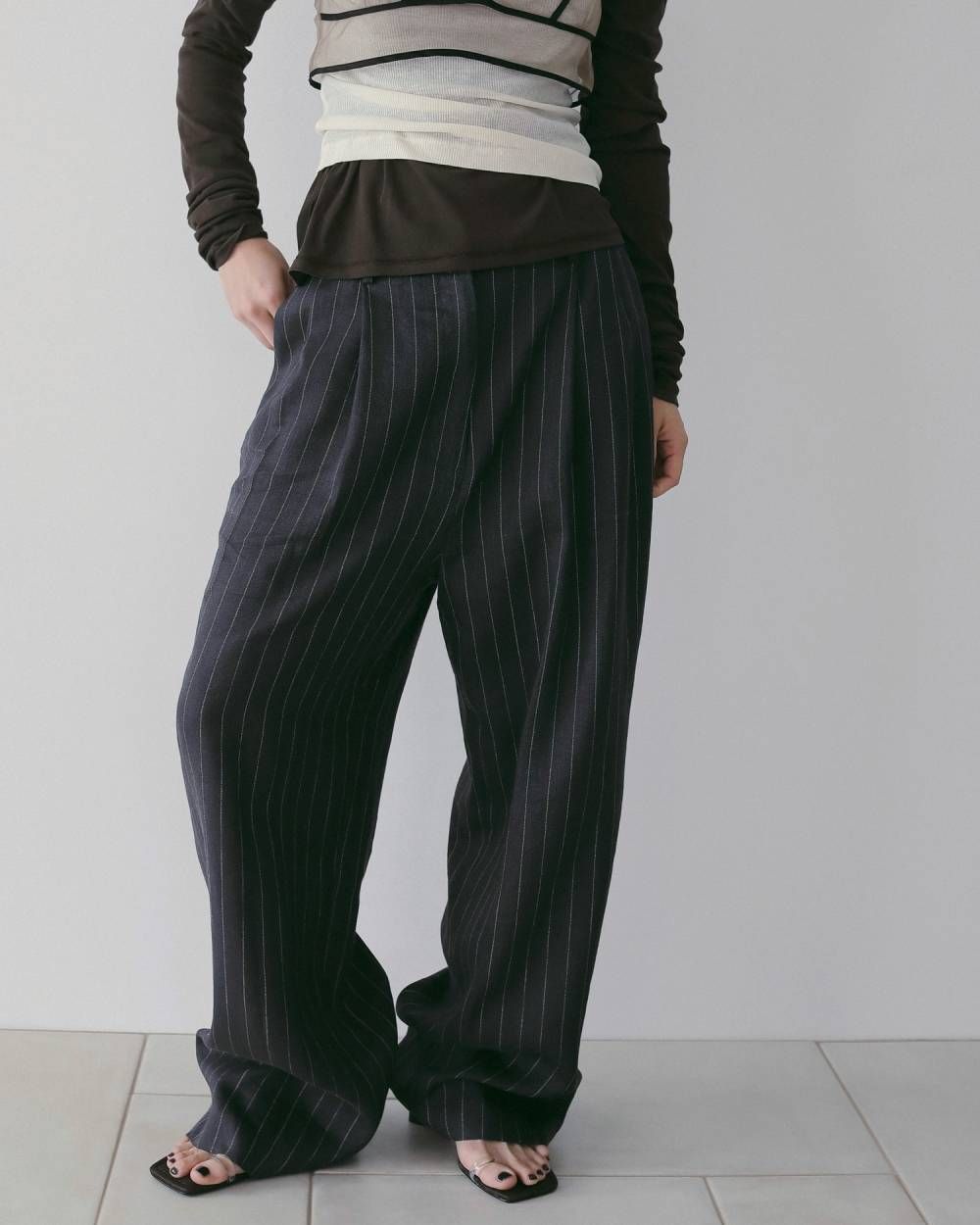 リネンタックパンツ (ネイビー) Linen Tuck Pants (Navy) /  26SS