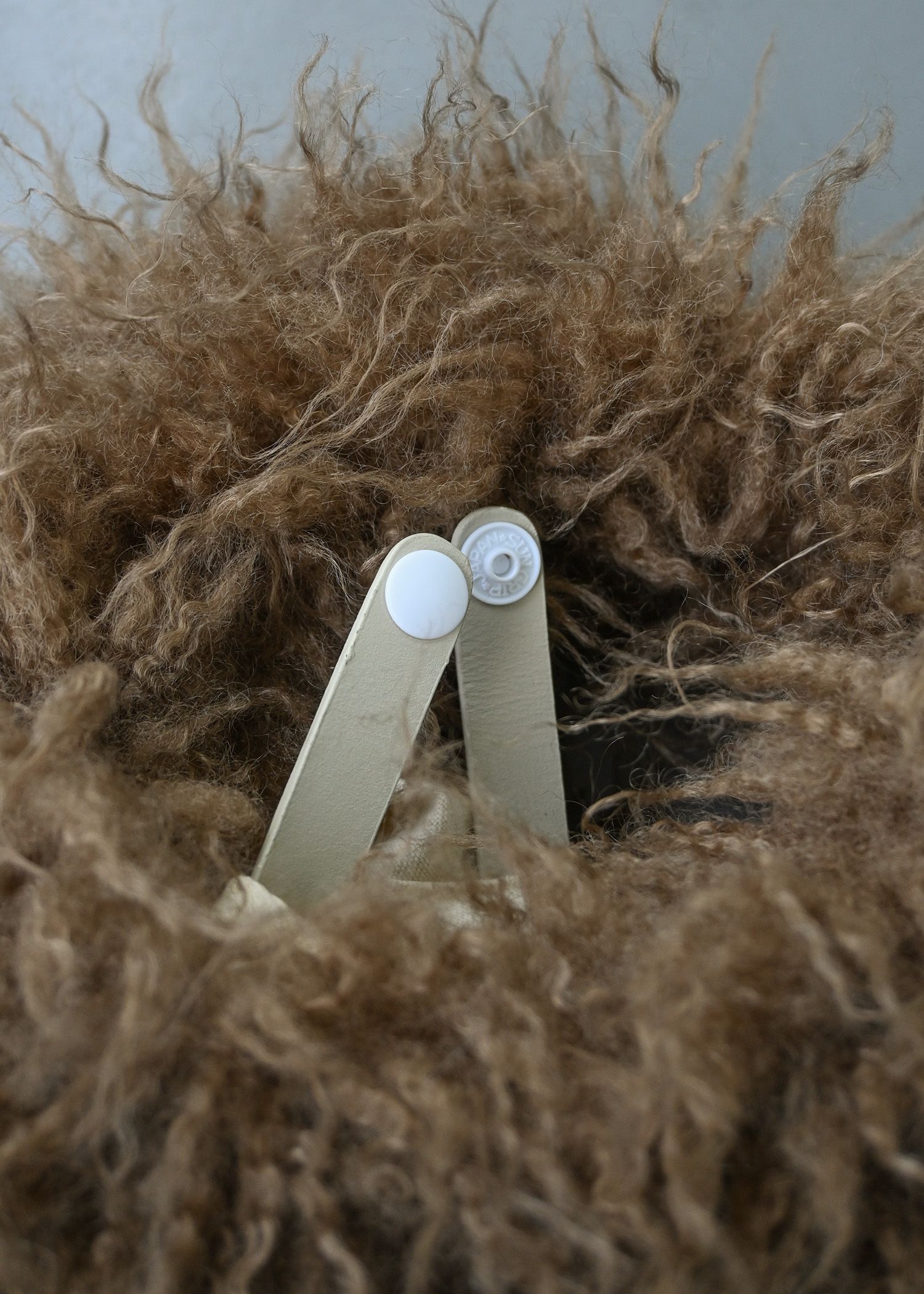 frizzy fur yeti bag / ファーバッグ (ブラウン) / 25AW