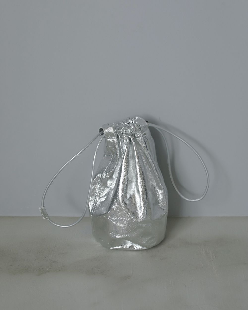 ànuke - Leather Tube Bag / レザー チューブバッグ (シルバー ànuke - Leather Tube Bag / レザー チューブバッグ (シルバー