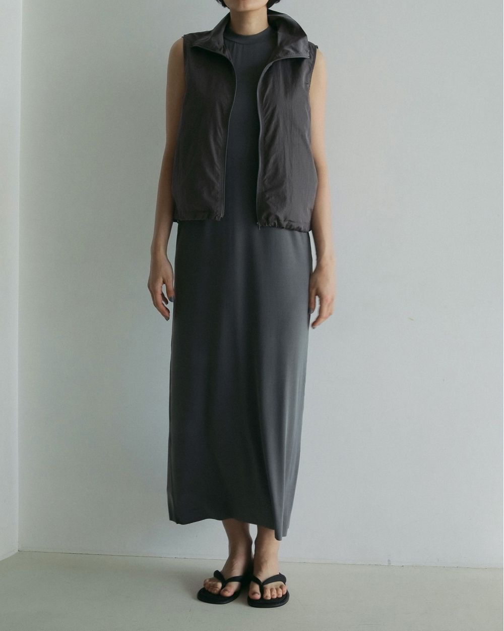 Sleeveless Cut Onepiece / スリーブレス カット ワンピース (グレー)