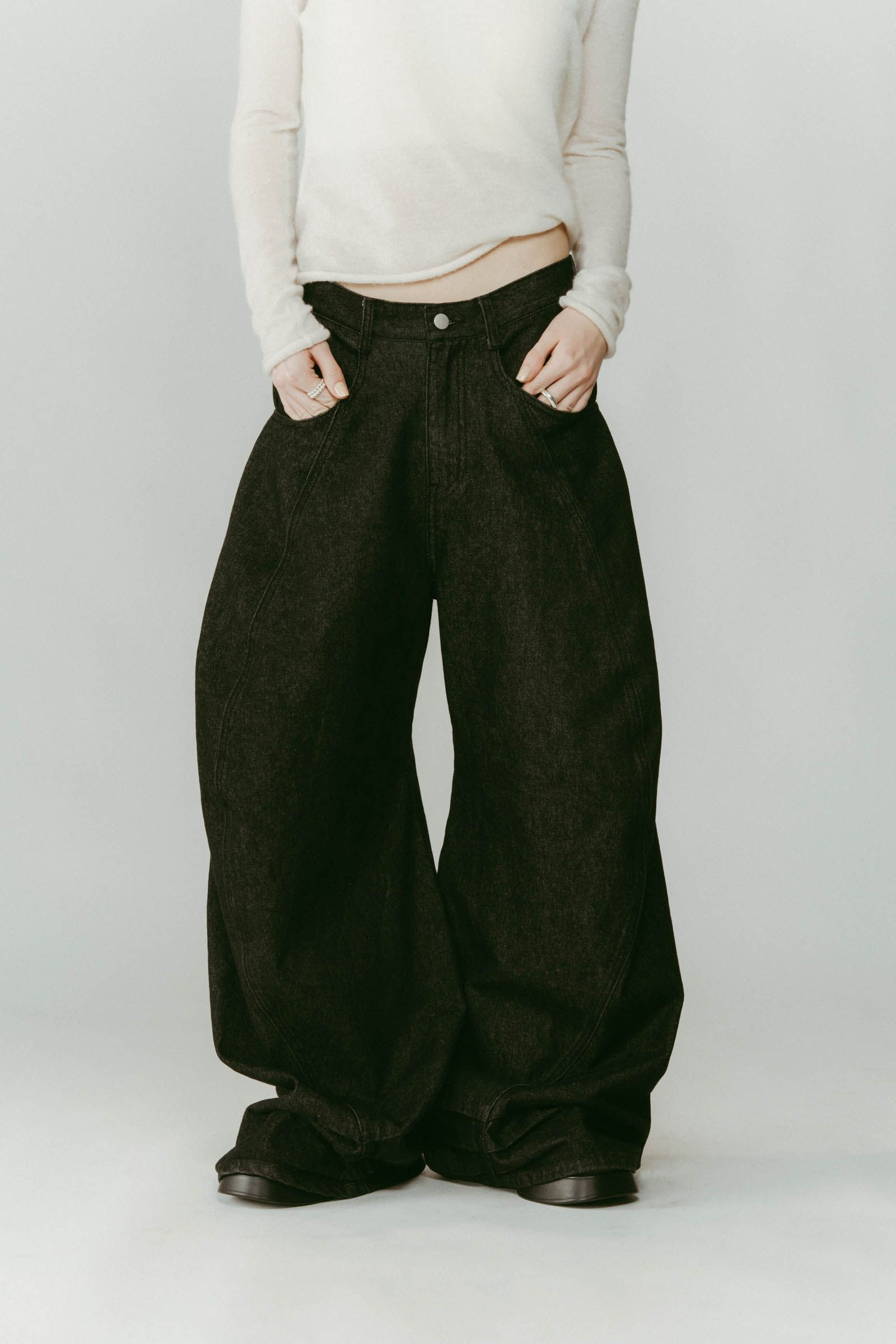 tuck design denim pants / タックデザインデニムパンツ (デニムブラック) / 25AW