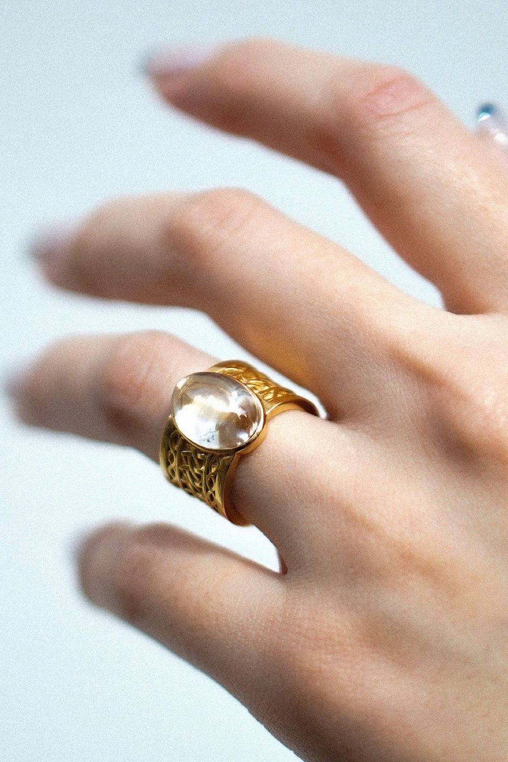 ARCHAIC MURAL MOISSANITE RING / アルカイック ミューラル モアサナイト リング STERLING SILVER 925 (ゴールドベルメイユ)