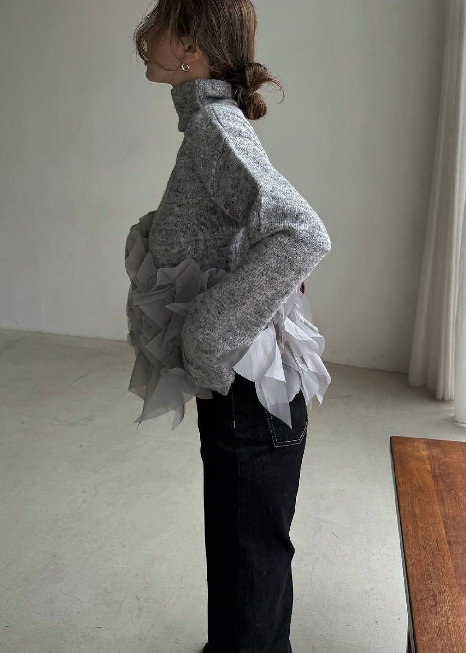 gradation frill bottleneck knit / グラデーション フリルニット (グレー) / 25AW