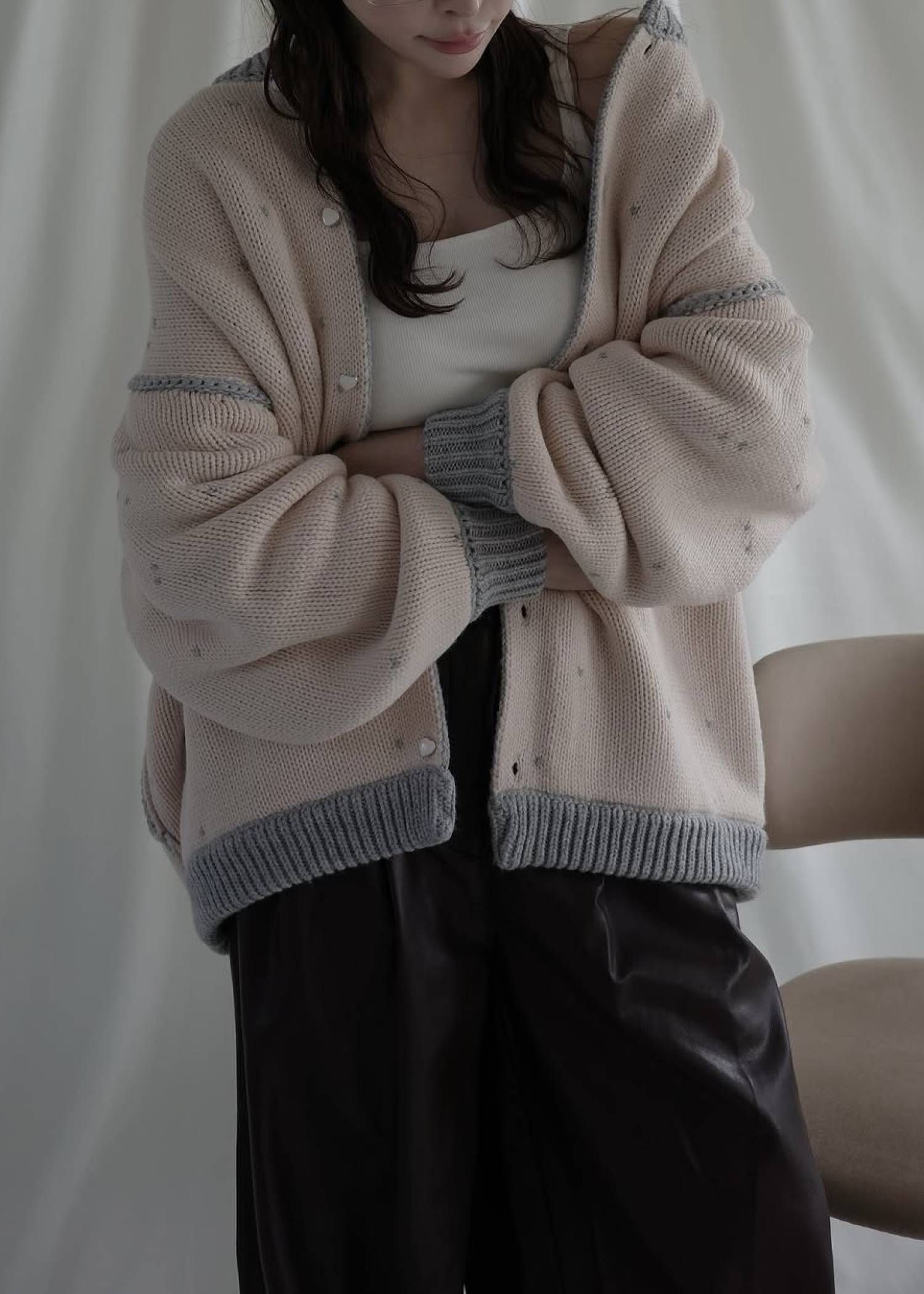 【ロング】ハートドット リバーシブルカーディガン (グレー×ベビーピンク) long heart dot jacquard reversible knit cardigan (gray×baby pink) /  26SS