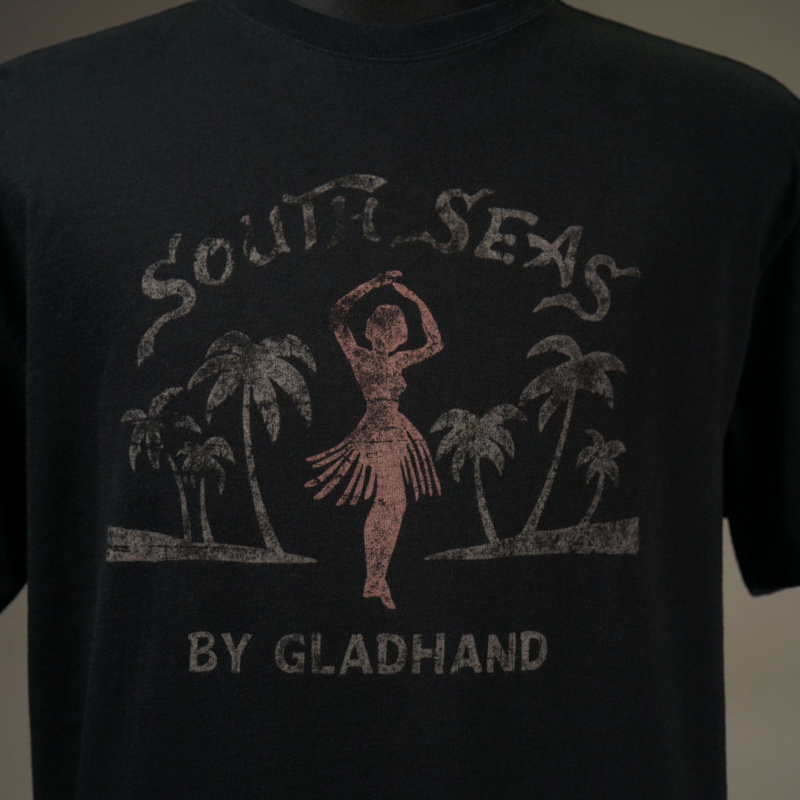 SOUTH SEAS - S/S T-SHIRTS (BLACK)