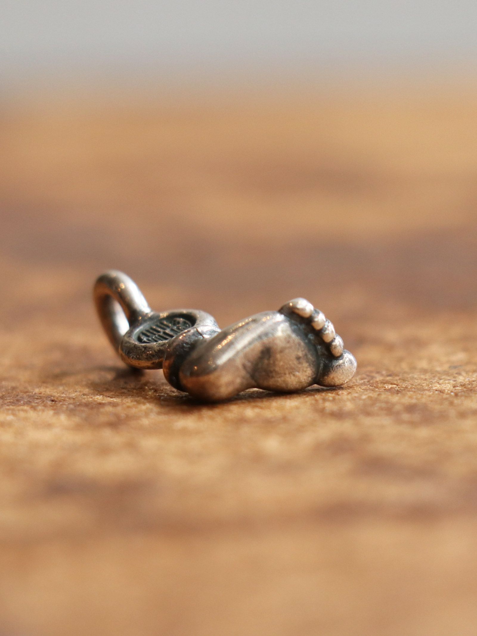 【即日発送可能】ミニチュア フット ネックトップ / MINIATURE "FOOOT" NECKTOP