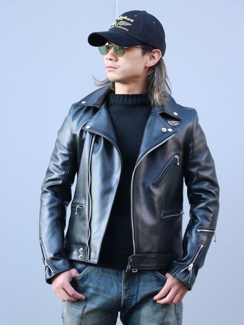 今時期におすすめしたいライダースコーディネート