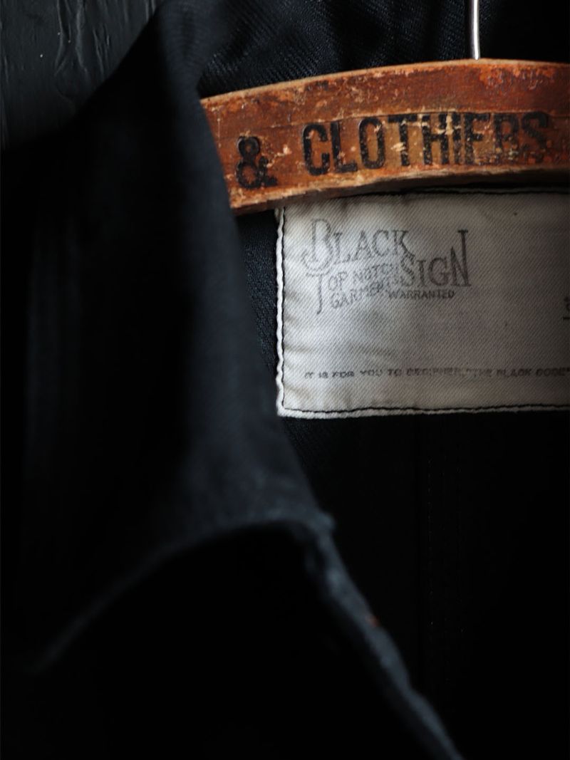 BLACK SIGN Cheyenne Cross Delta Jacket