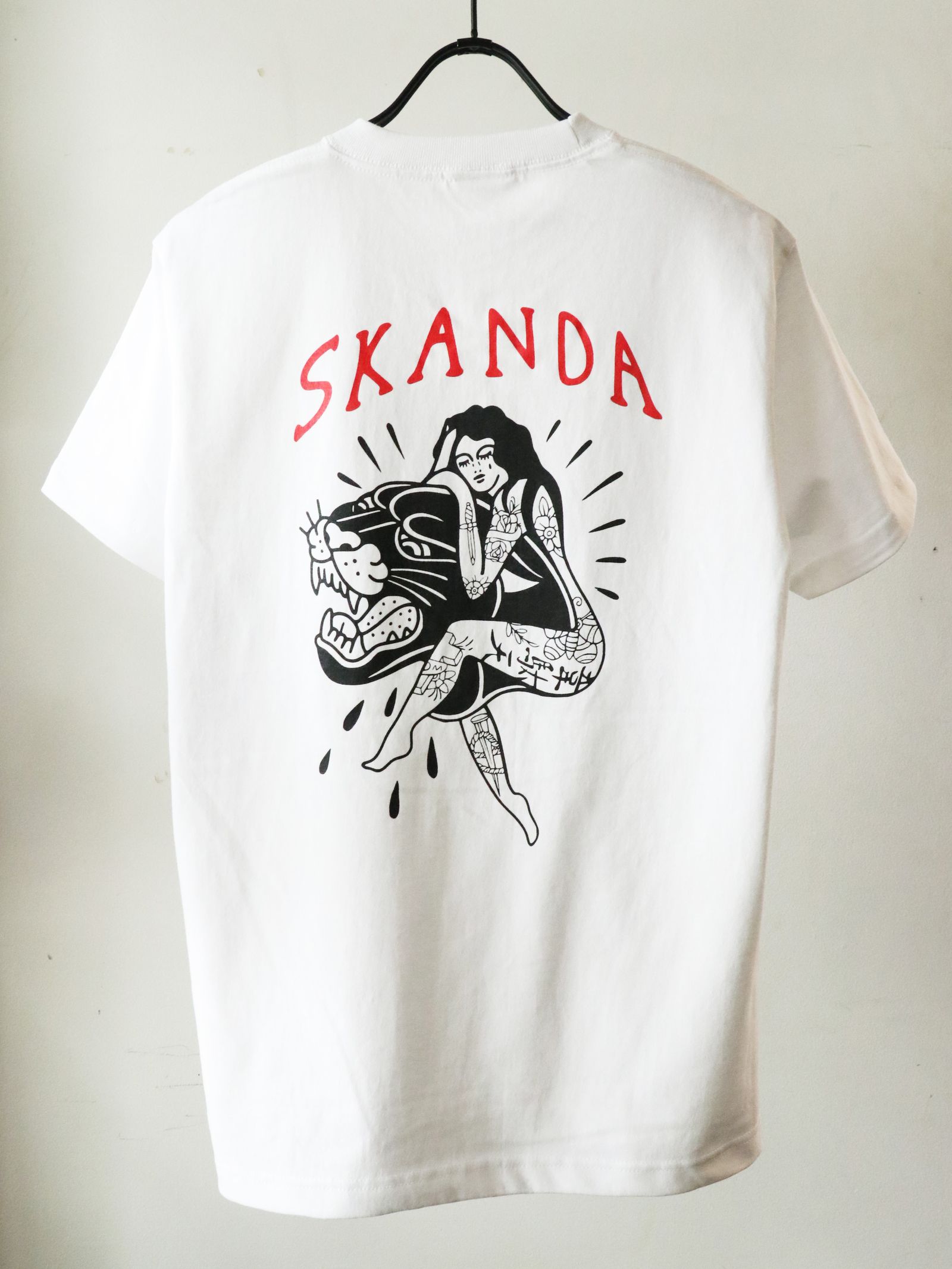PANTHER TEE (WHITE)
