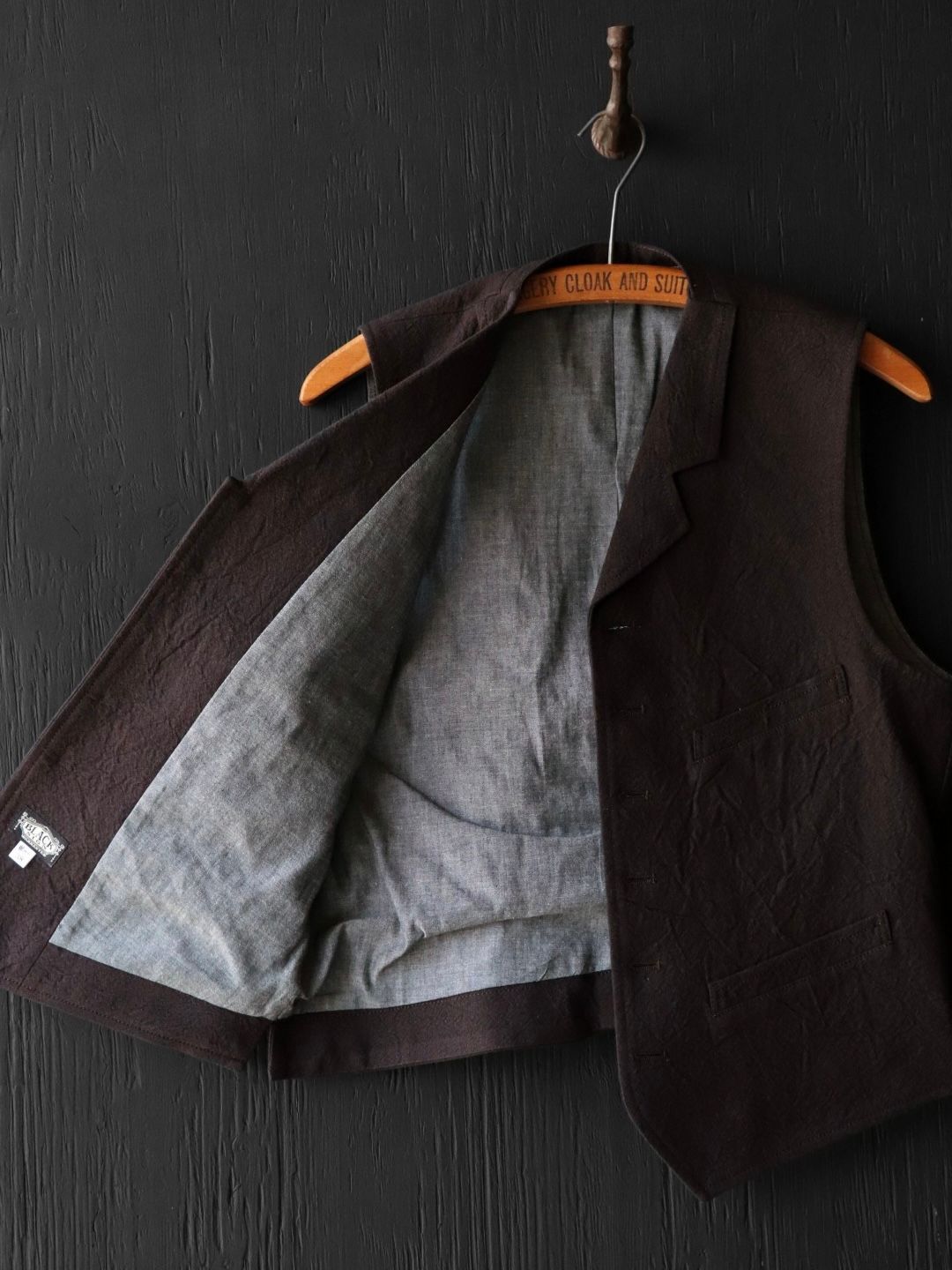 ANCIENT CLOTH WYOMING VEST (DEAD LEAF BROWN)