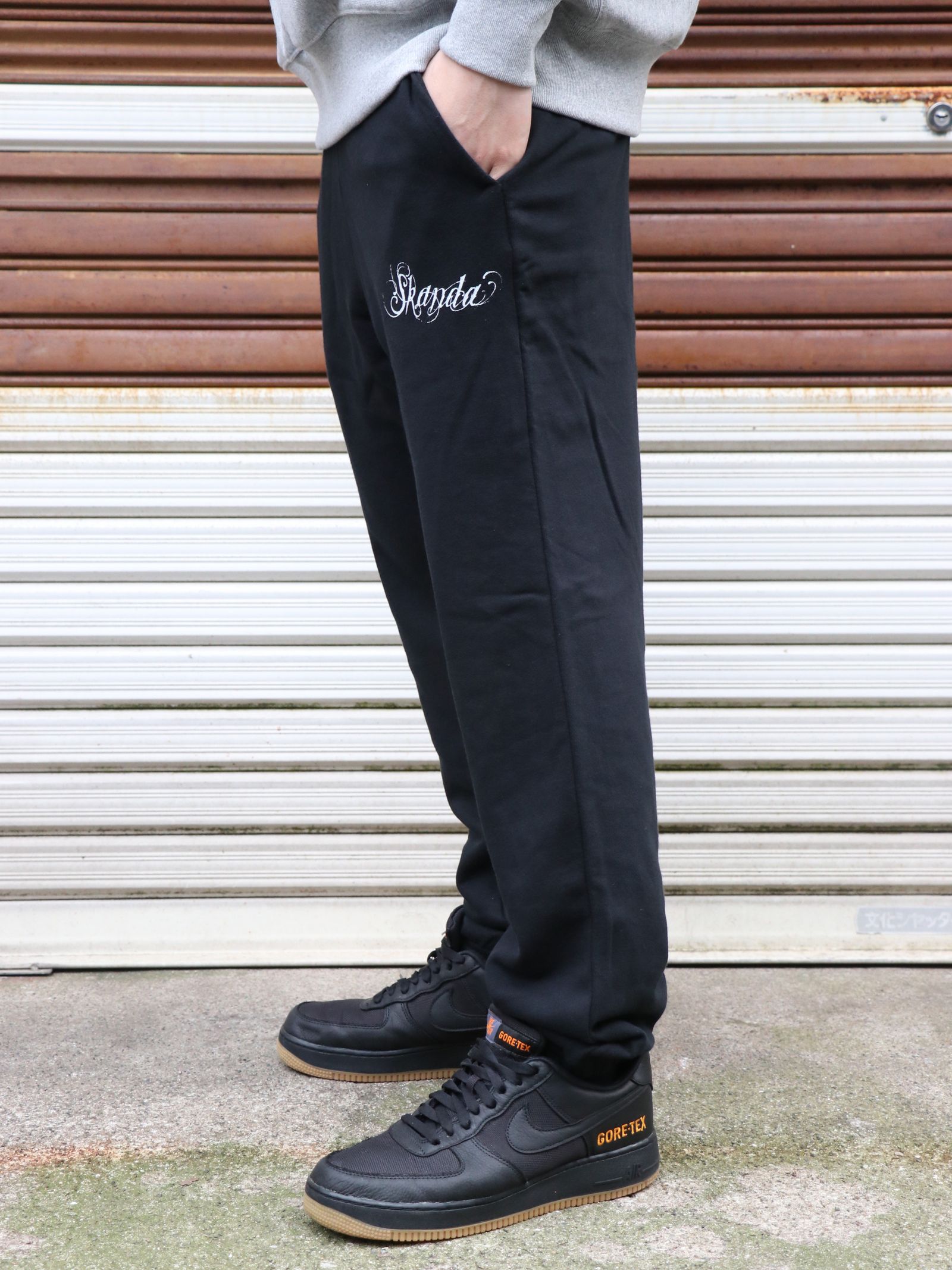 "SKANDA"スウェットパンツ (ブラック) / "SKANDA" SWEAT PANTS (BLACK)