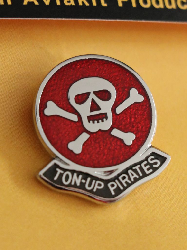 TON-UP PIRATES-RED