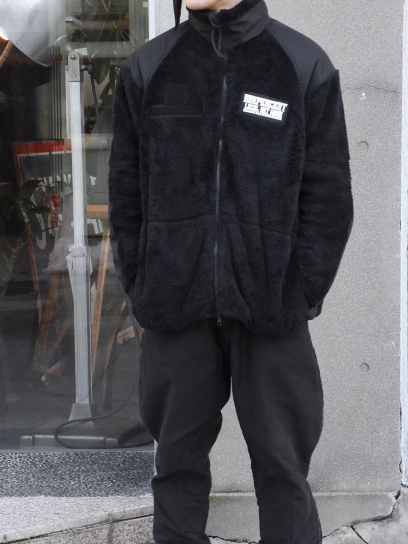 BOA FREECE JACKET (WHITE WAPPEN)