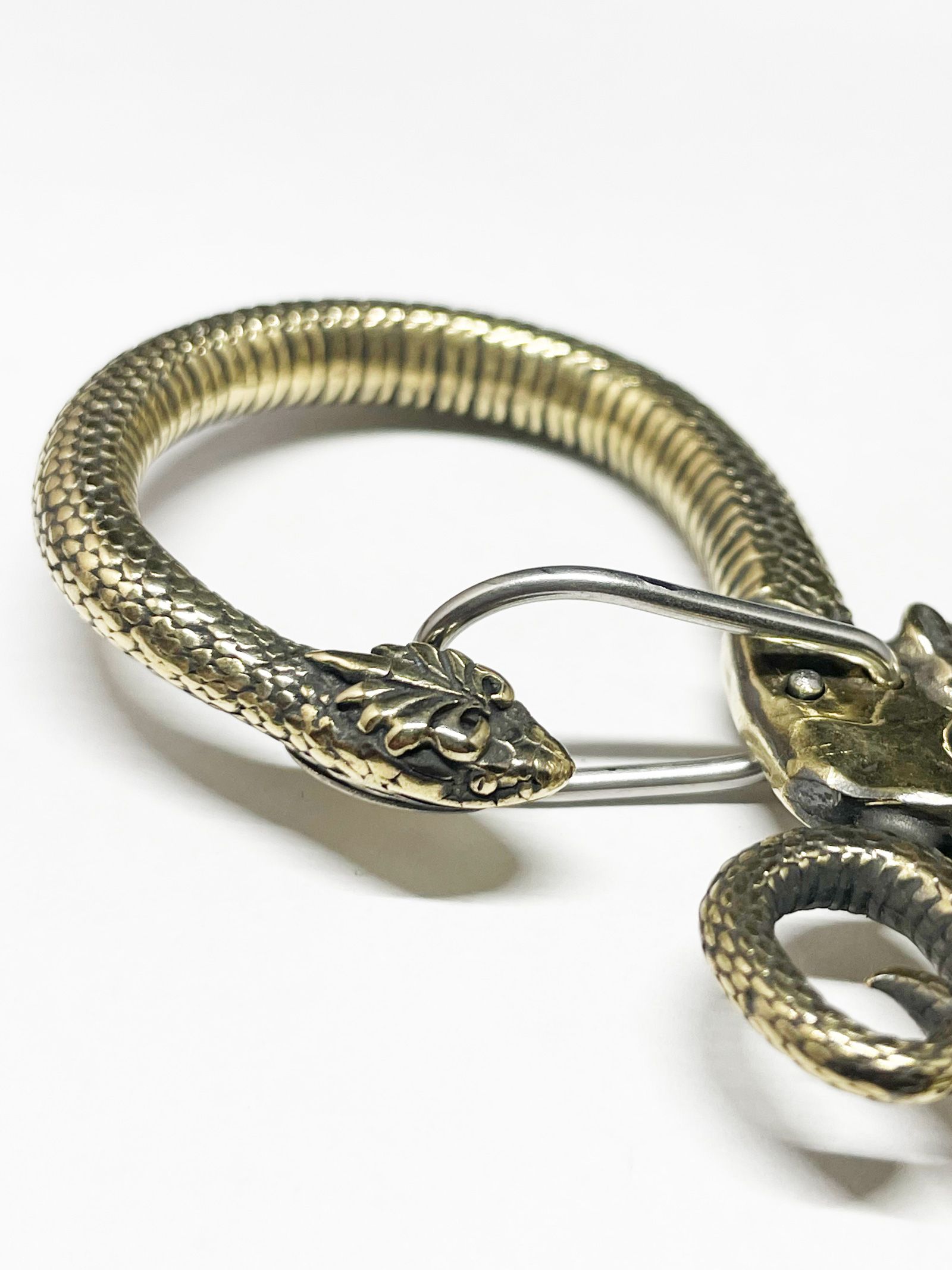 【お取り寄せ注文】SNAKE & DEVIL KEYHOLDER (BRASS)