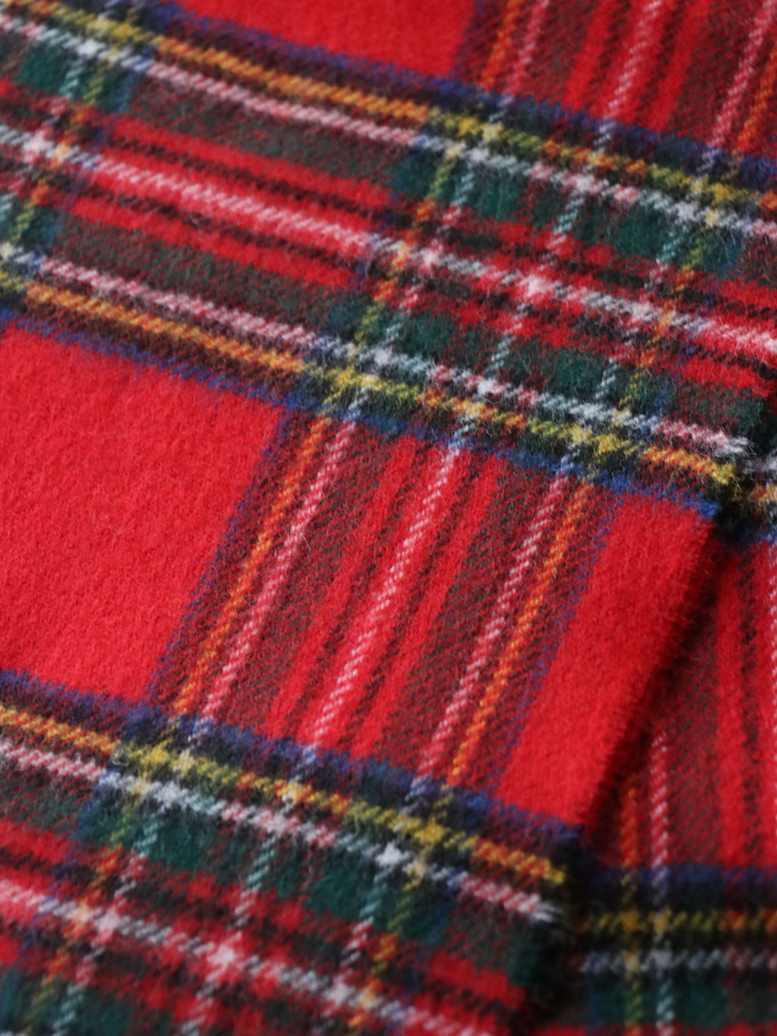 SCOTISH WOOL SCARF - STEWART  ROYAL (RED TARTAN)