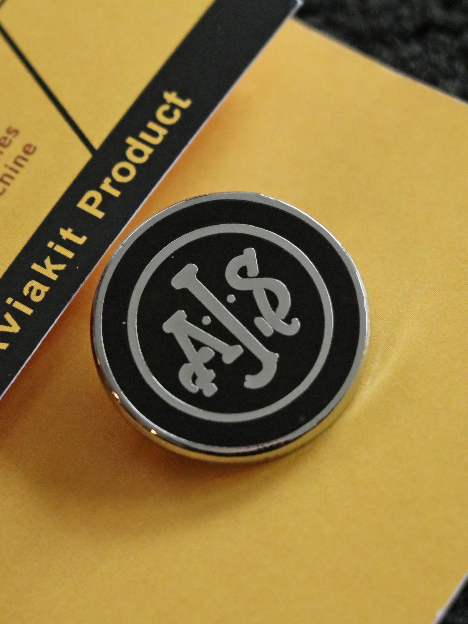 【即日発送可能】"AJS ROUND" BADGE