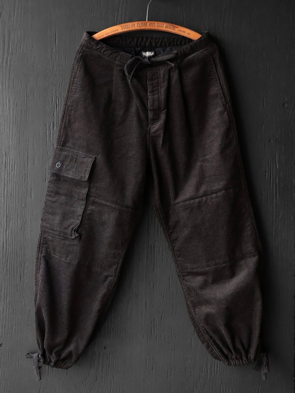 RIPPLE COAD FIELD TROUSERS (CHARCOAL BLACK)
