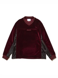 ラフなアイテムこそセットアップでバッチリ決める