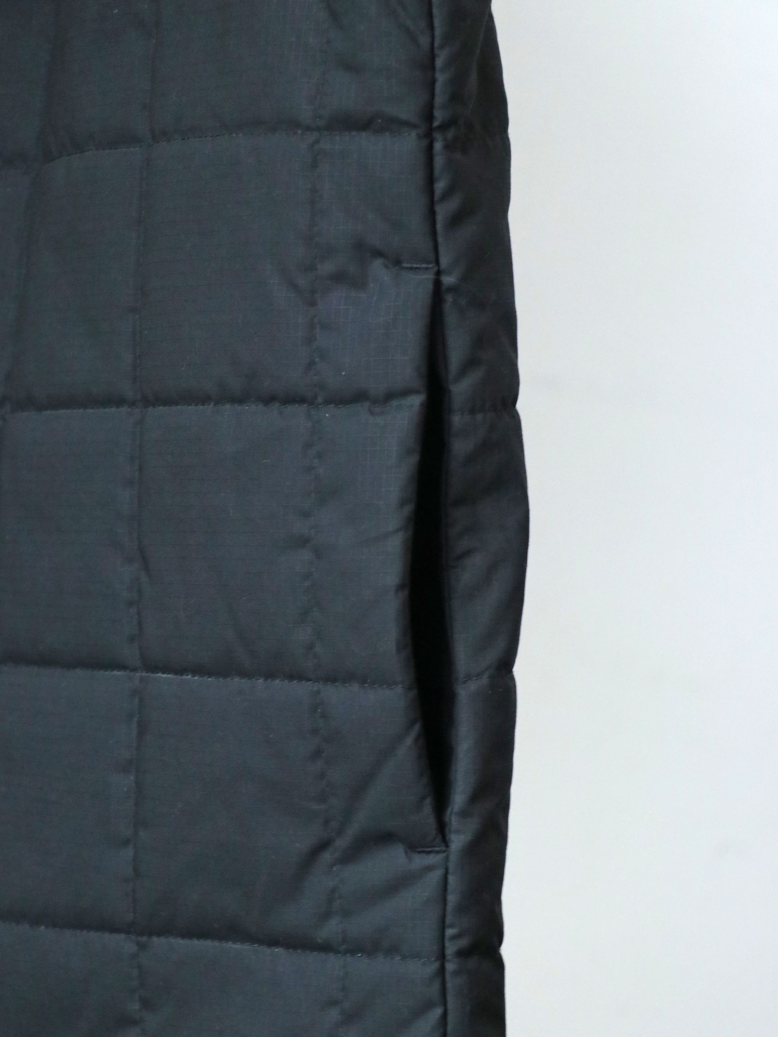 BLACK SIGN - WAXED COTTON SWINDLER WARM VEST (MIDNIGHT BLACK) | SKANDA