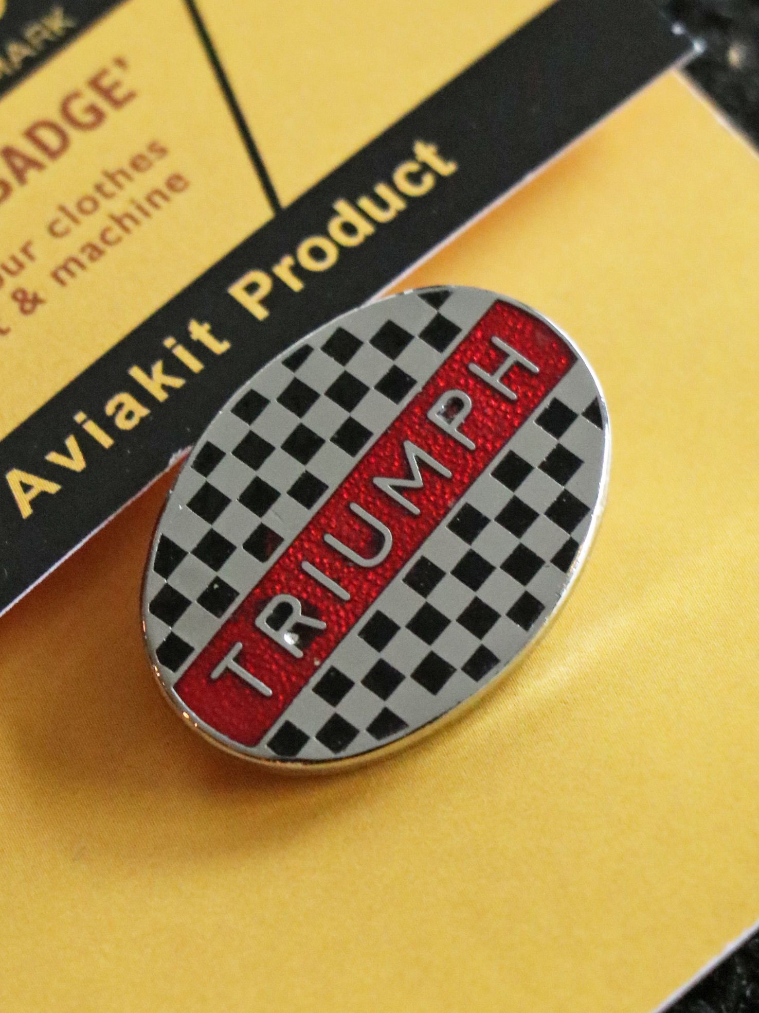 【即日発送可能】"TRIUMPH CHECK" BADGE