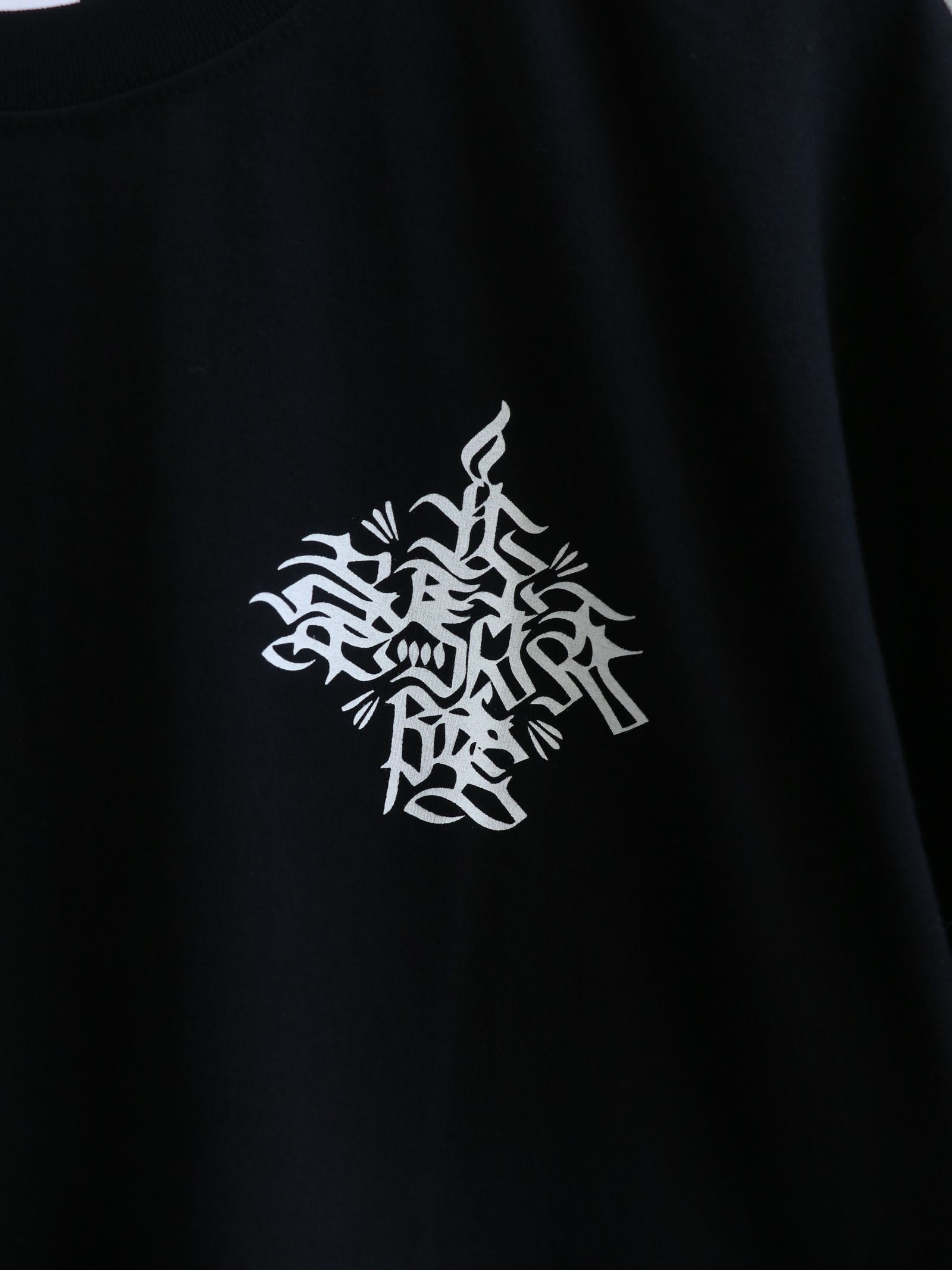 SKANDA S/S TEE (BLACK)